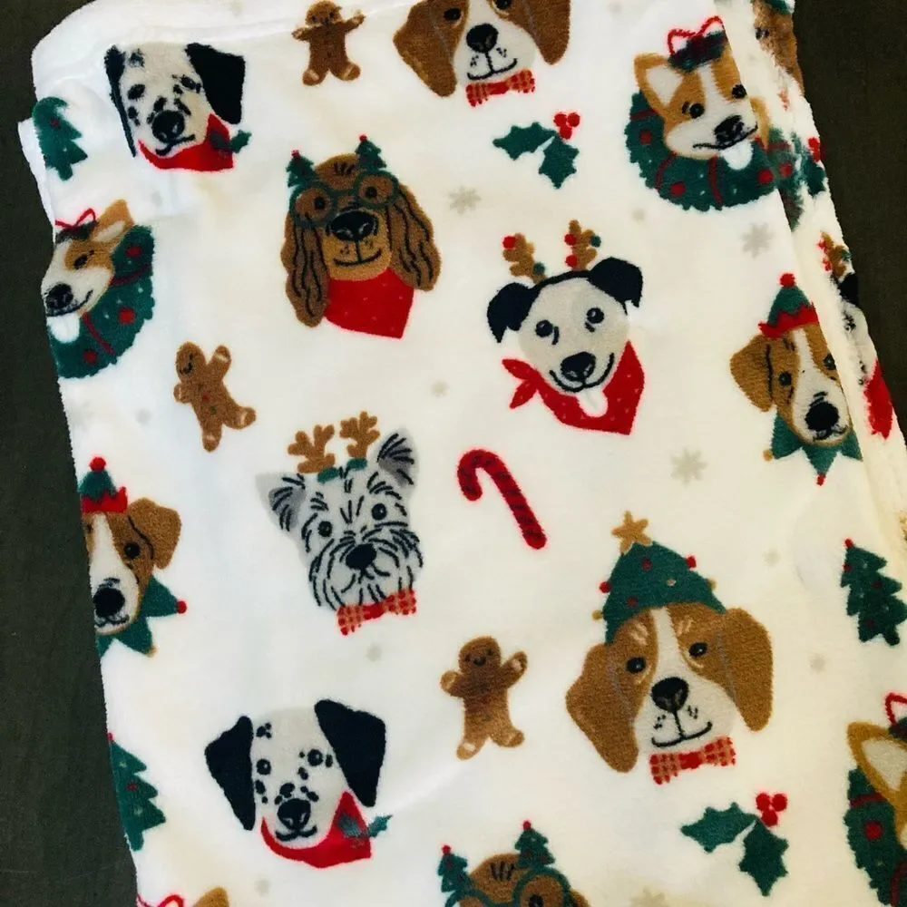 NWT Plush 2-pc Christmas Dogs Pet Throw Blanket & Stocking Gift Set